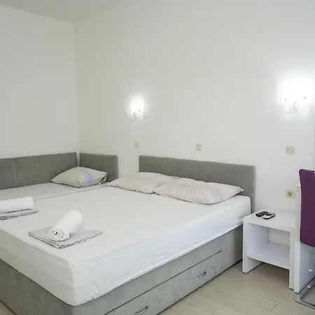 Garden Resort - Apartments Maslina Potocnica Camera foto