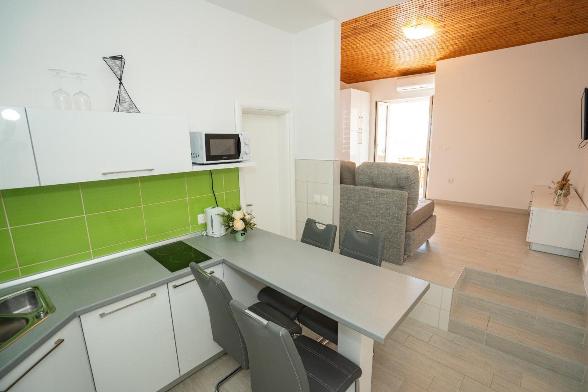 Apartment Garden - Maslina *
